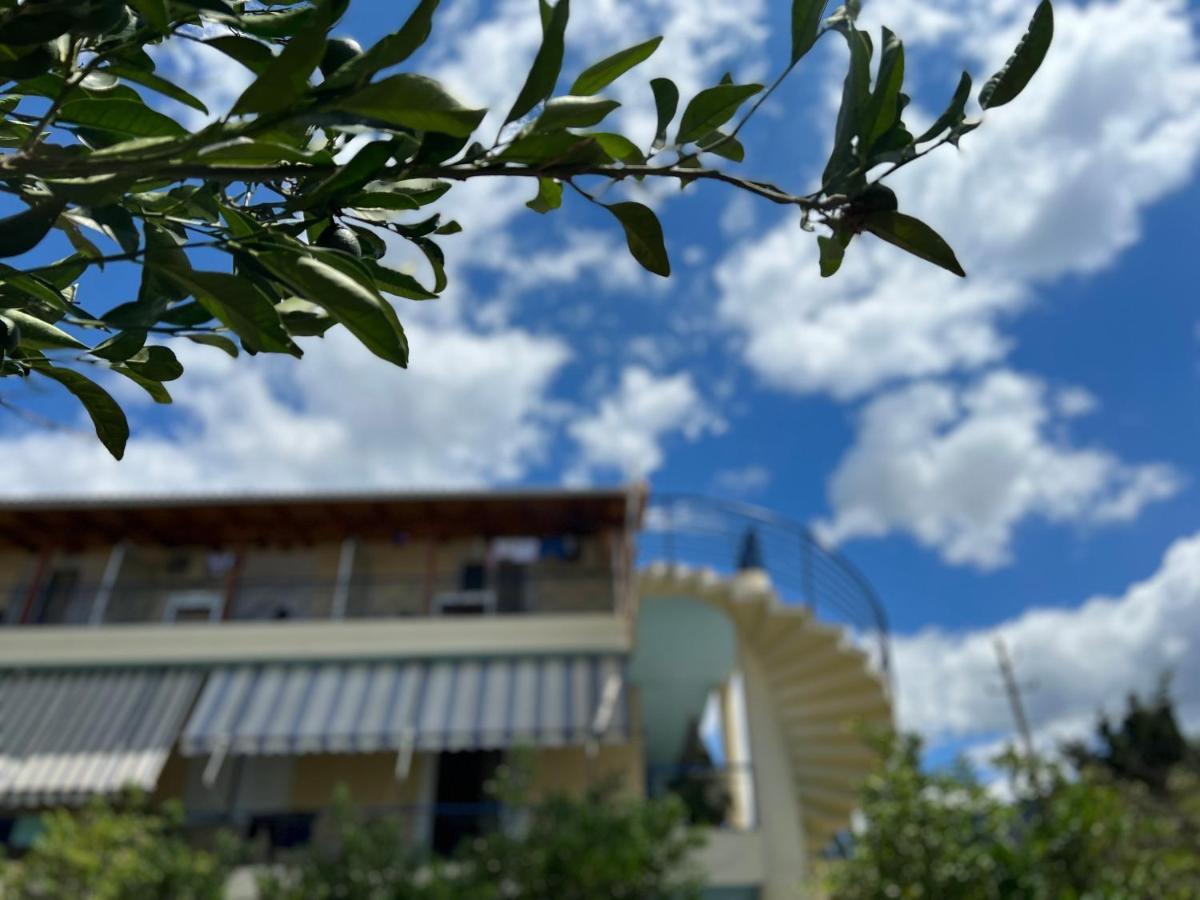 Hotel Portokali Himarë Eksteriør billede