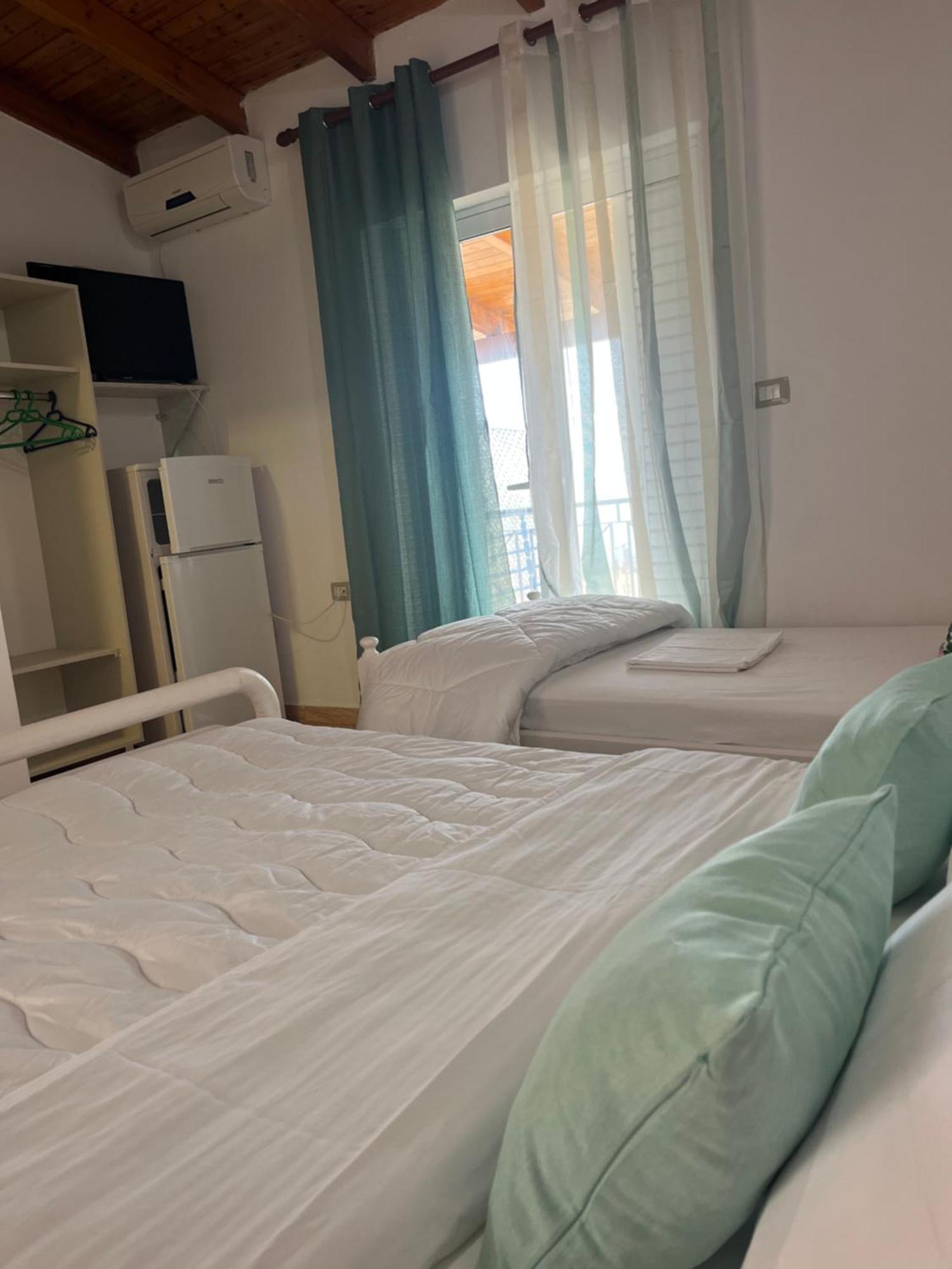 Hotel Portokali Himarë Eksteriør billede